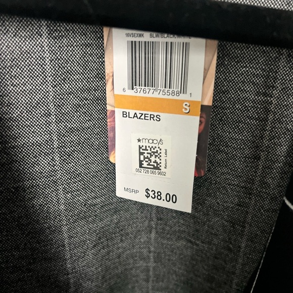 SELFIE Modern Blazer - Picture 5 of 5